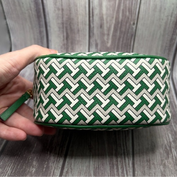 NWOT Tory Burch zip cosmetic case - Picture 6 of 10